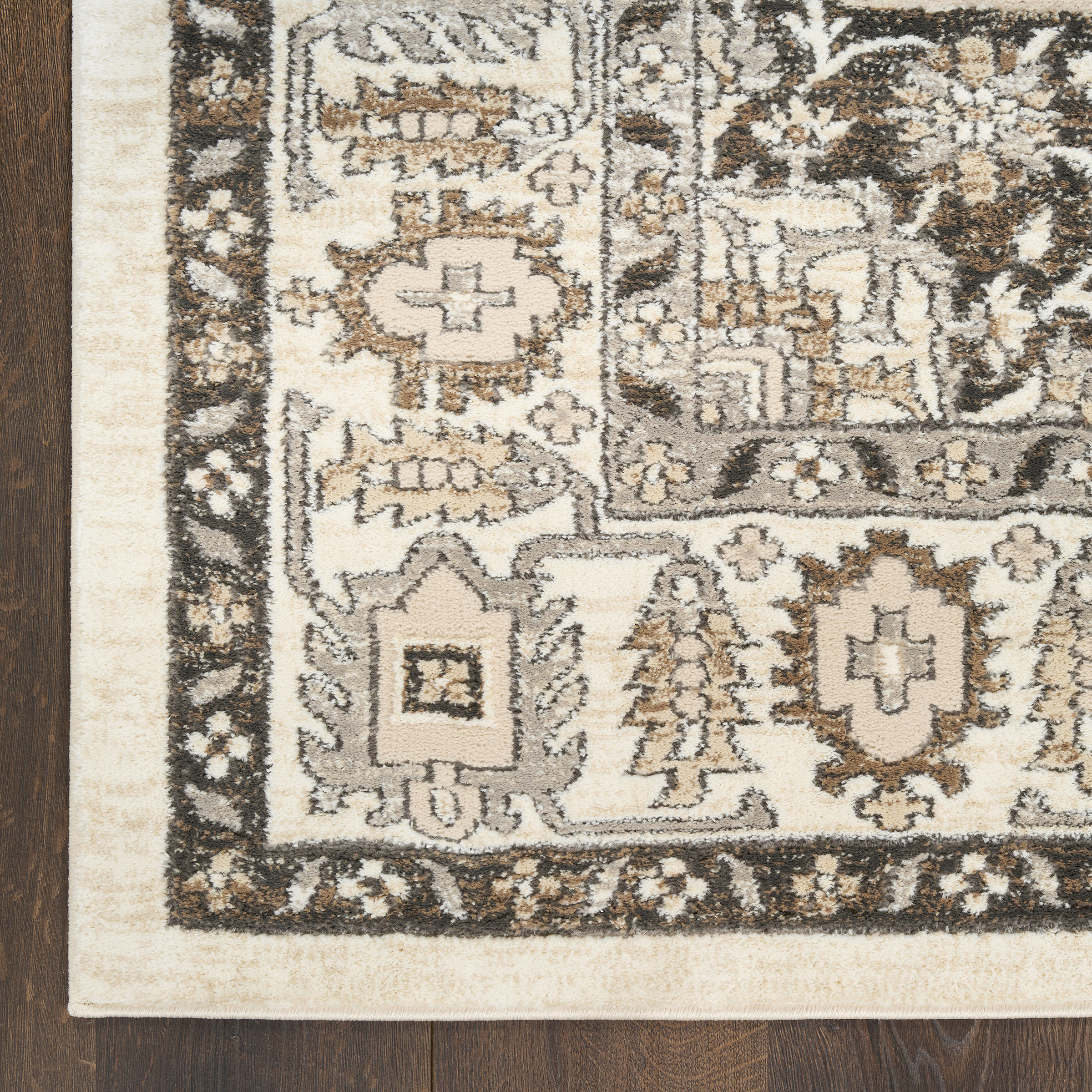 Nourison Briar Area Rug, Rose, 6'6" x 9'6"