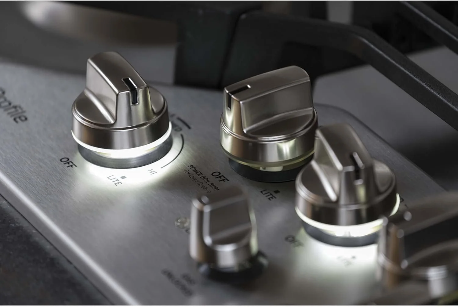 GE Profile Built-In Gas Cooktops PGP7036SLSS