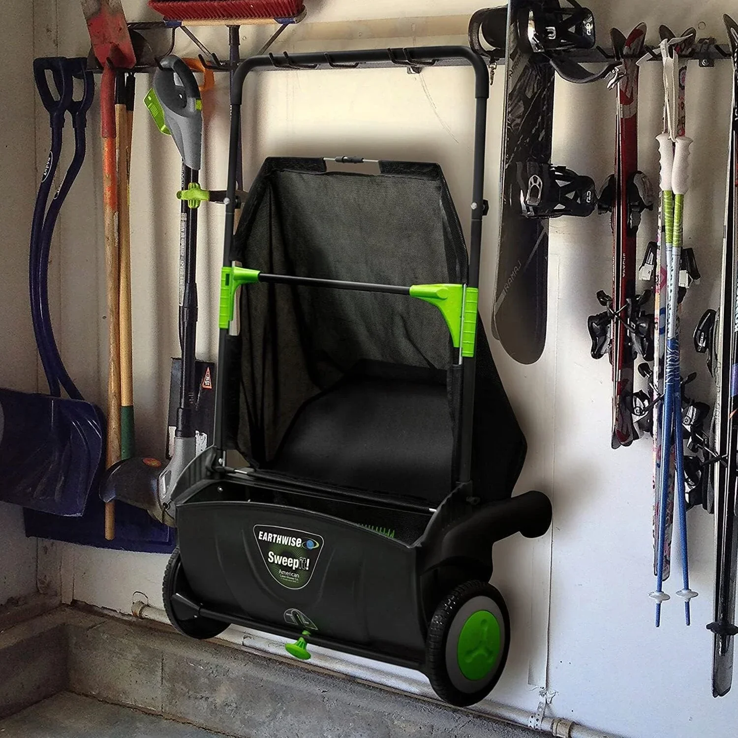 21-Inch Width Leaf & Grass Push Lawn Sweeper, Black