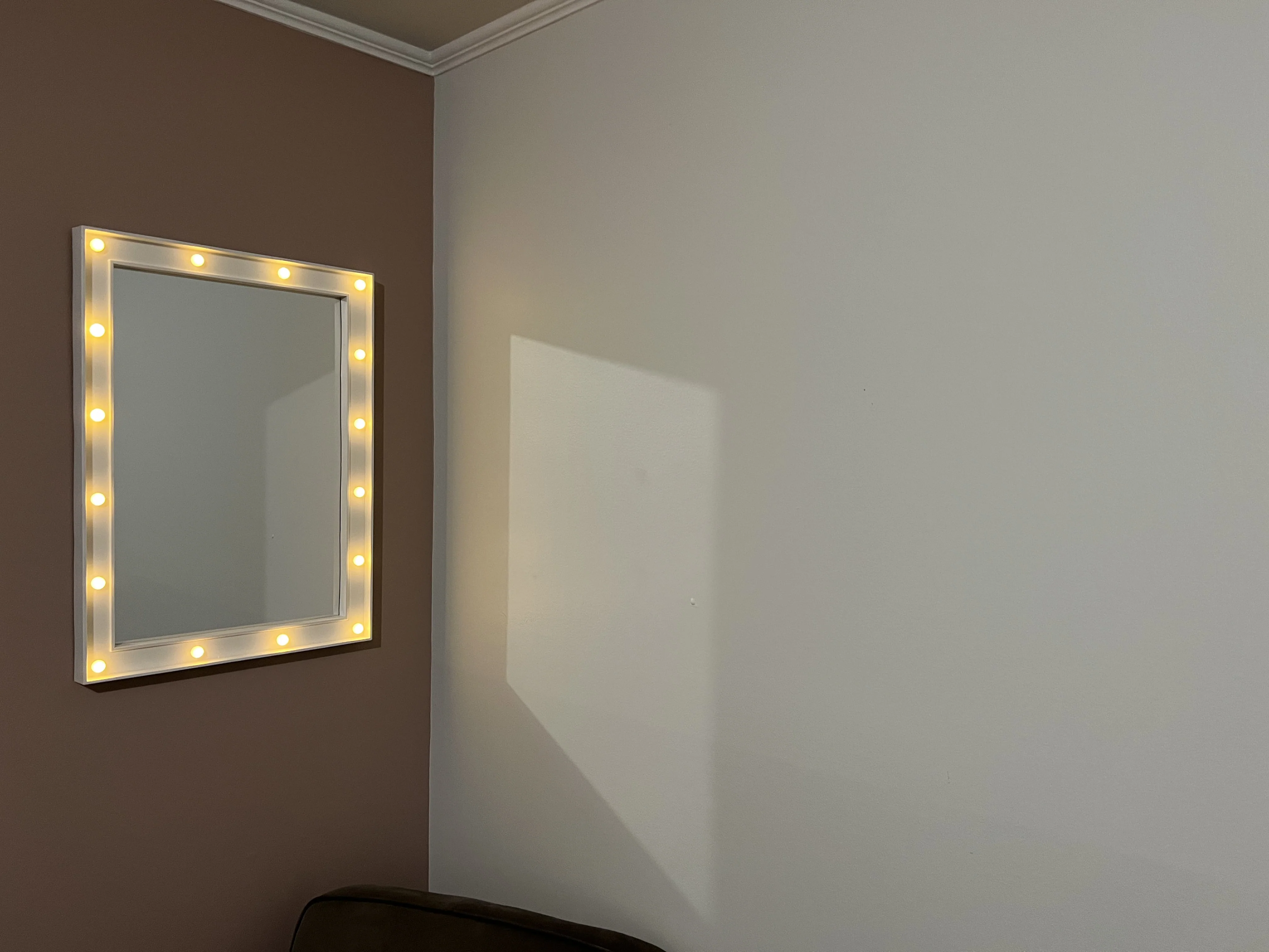 Justice 18" x 22" Rectangle Lighted Wall Mirror, White