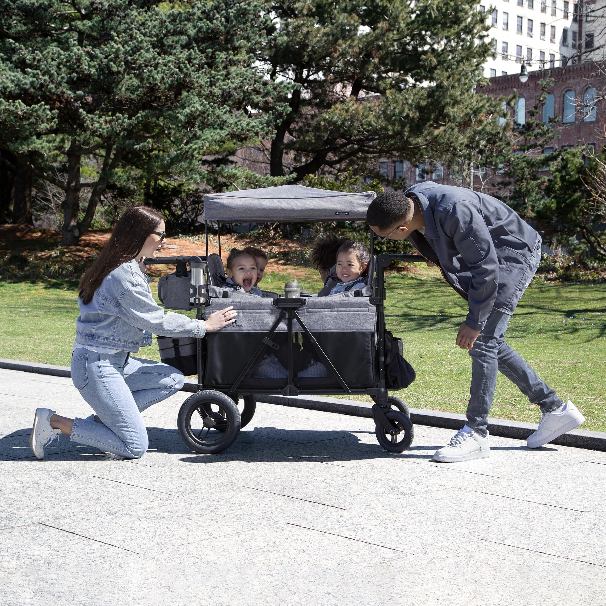 Jeep Wrangler Deluxe 4 Seater Stroller Wagon by Delta Children
