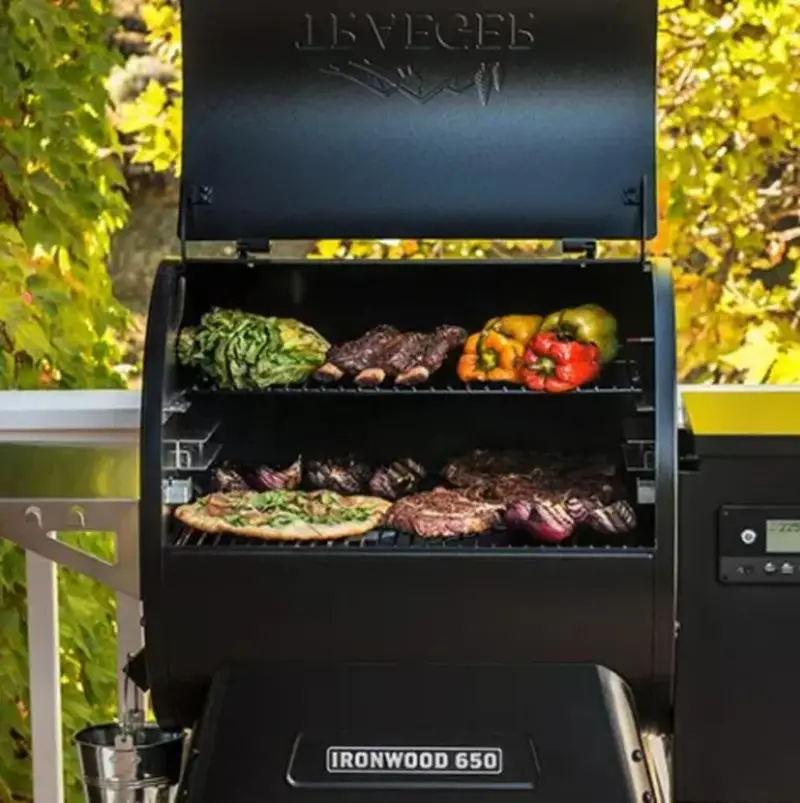 Traeger Ironwood 650 Pellet Grills